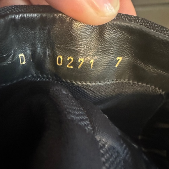 Louis Vuitton Men’s Ranger Boot - Picture 5 of 7